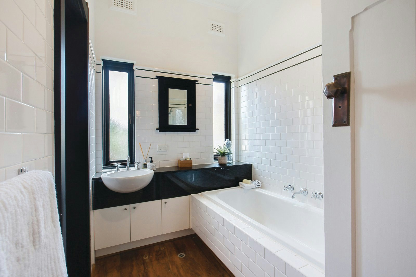 8/9-11 Milton Street, Elwood, VIC