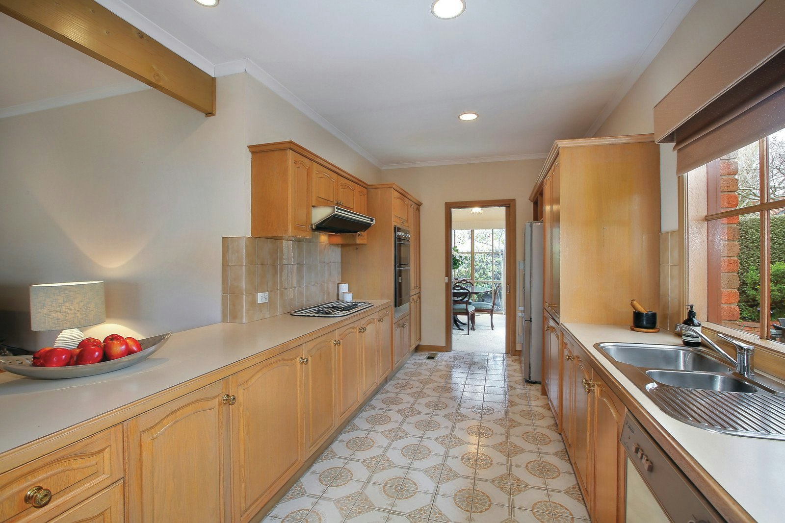 14 Conway Crescent, Balwyn, VIC