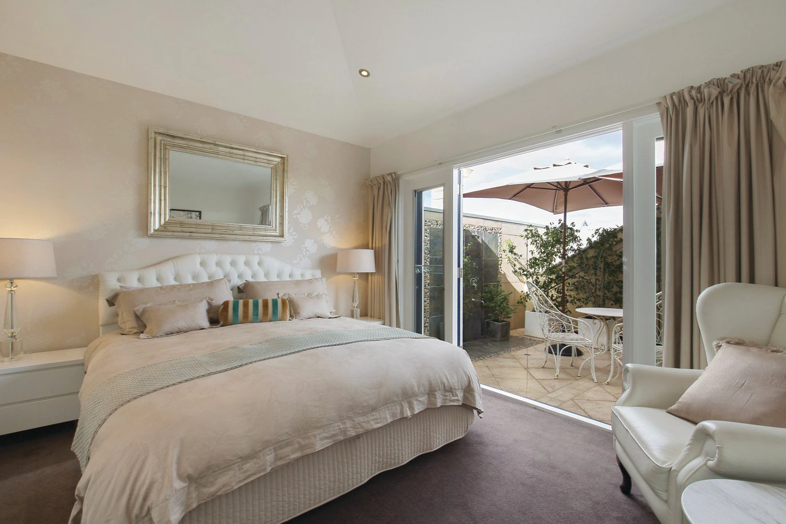 24 Kerferd Place, Albert Park, VIC