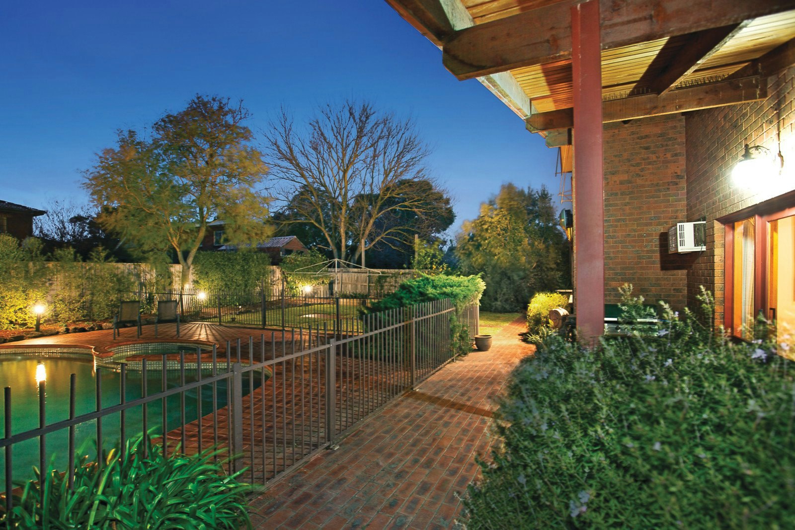 4 Bella Vista Road, Glen Iris, VIC