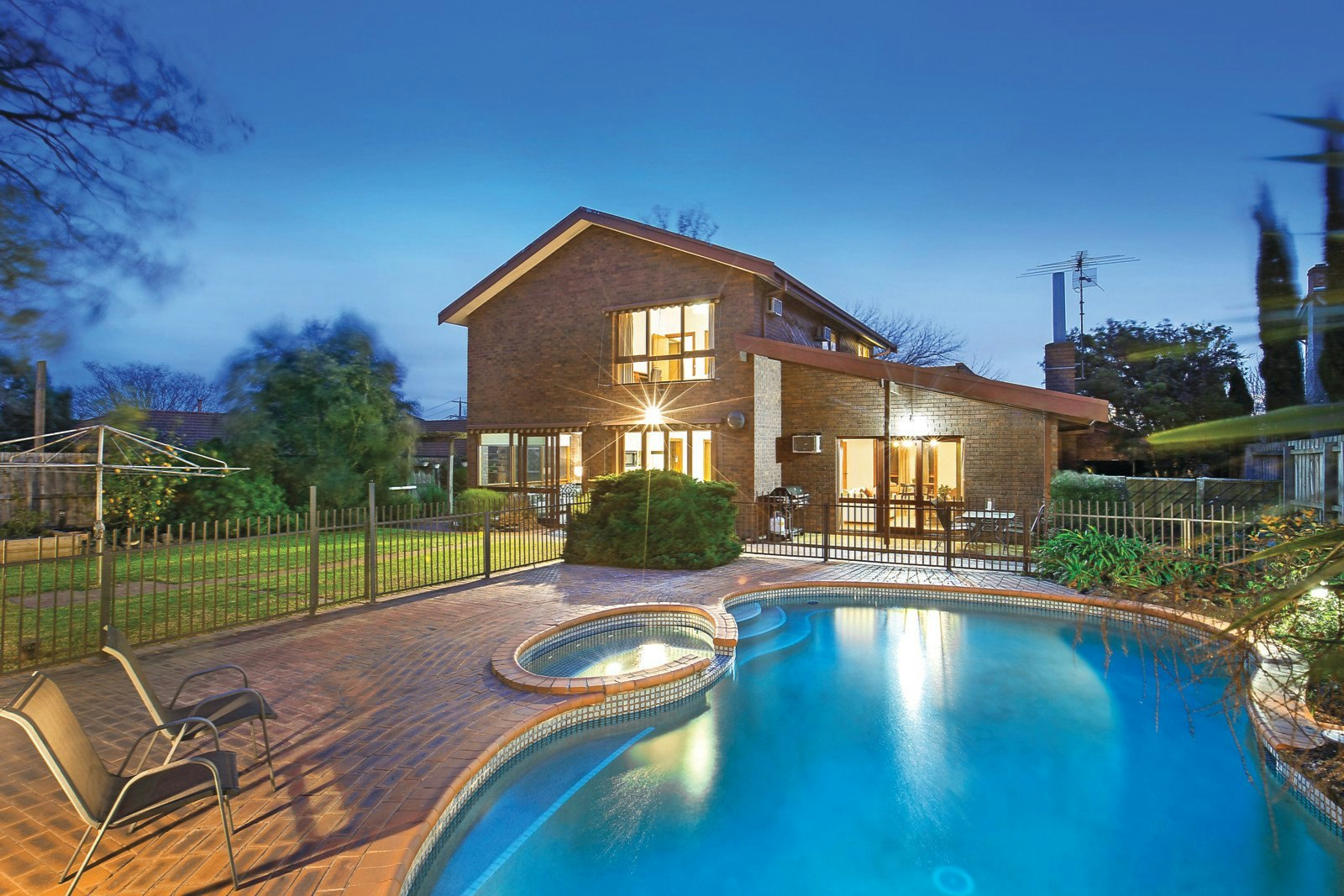 4 Bella Vista Road, Glen Iris, VIC