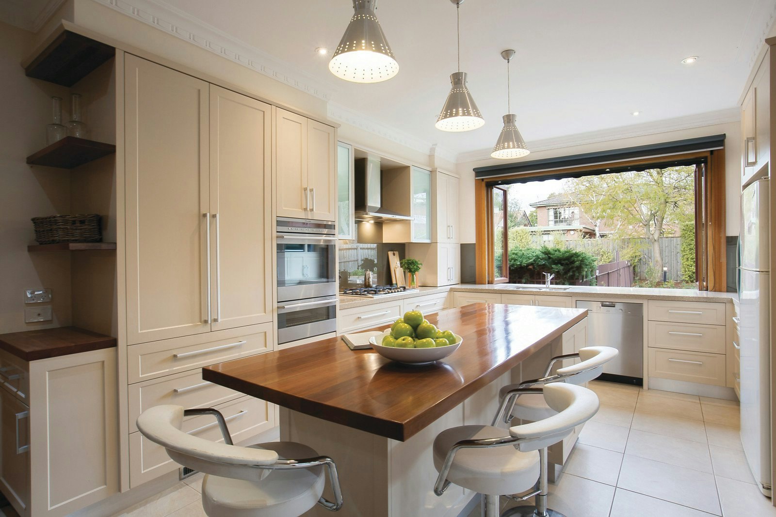 4 Bella Vista Road, Glen Iris, VIC