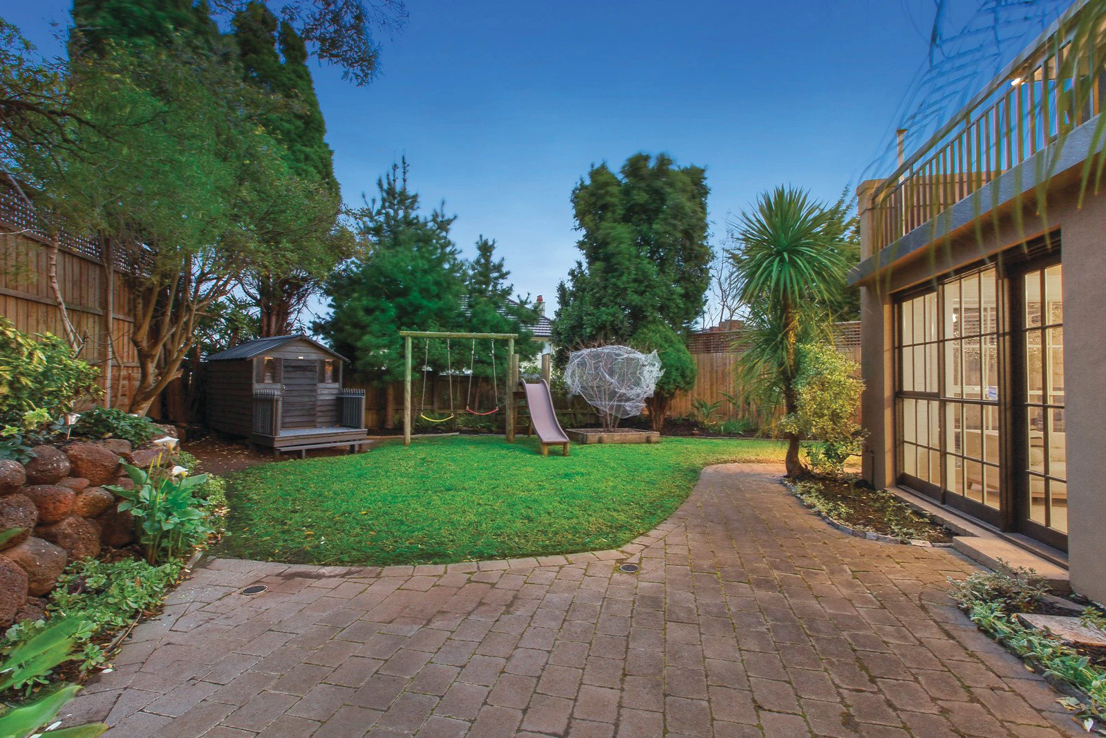 4 Sylvan Court, Kew, VIC