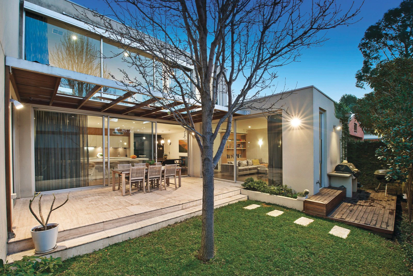 1 Aintree Road, Glen Iris, VIC