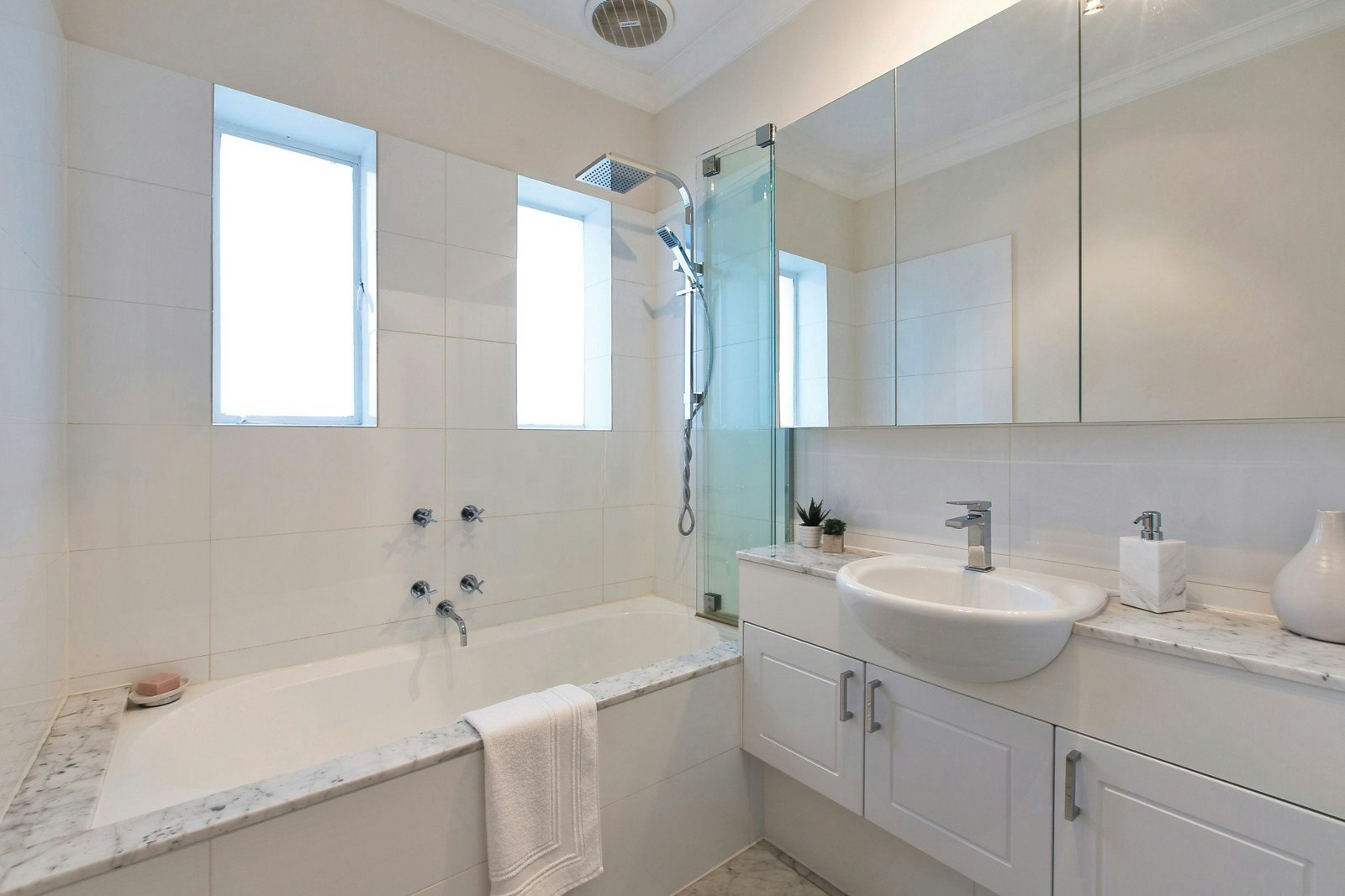 7/150 Barkers Road, Hawthorn, VIC