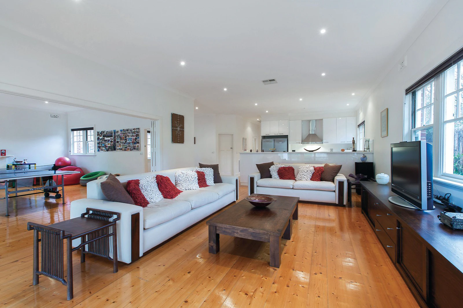 37 Kenmare Street, Mont Albert North, VIC