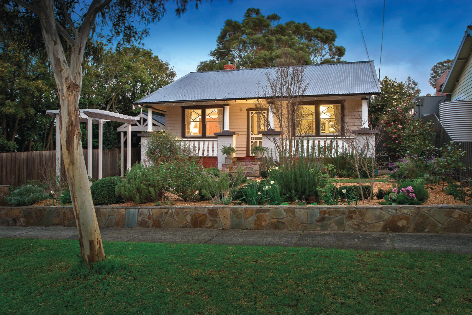 1 Clifton Street, Box Hill South, VIC