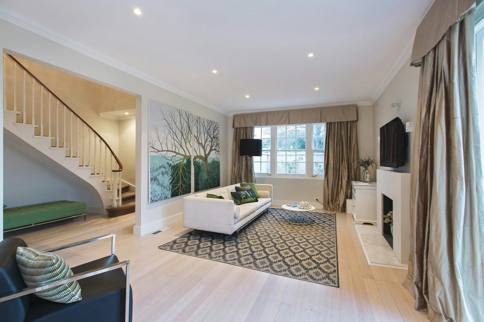 4 Scotsburn Grove, Toorak, VIC