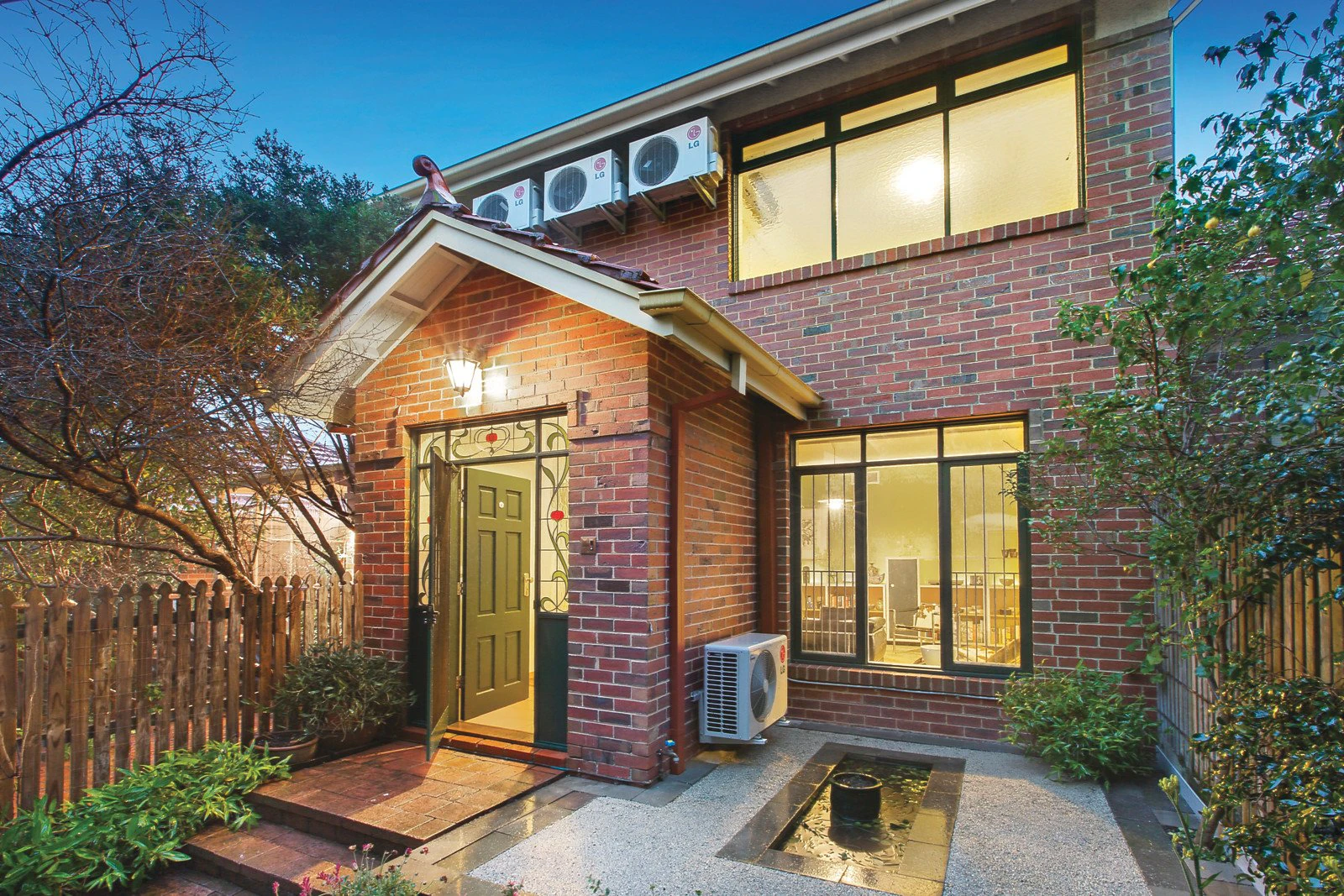 2/9 Henry Street, Kew, VIC