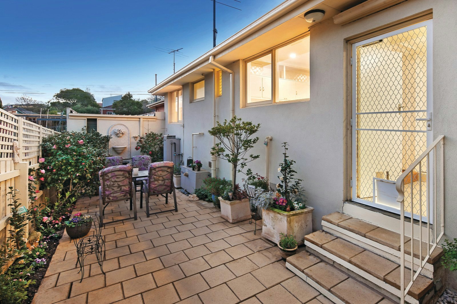 2/14-16 Somers Street, Burwood, VIC