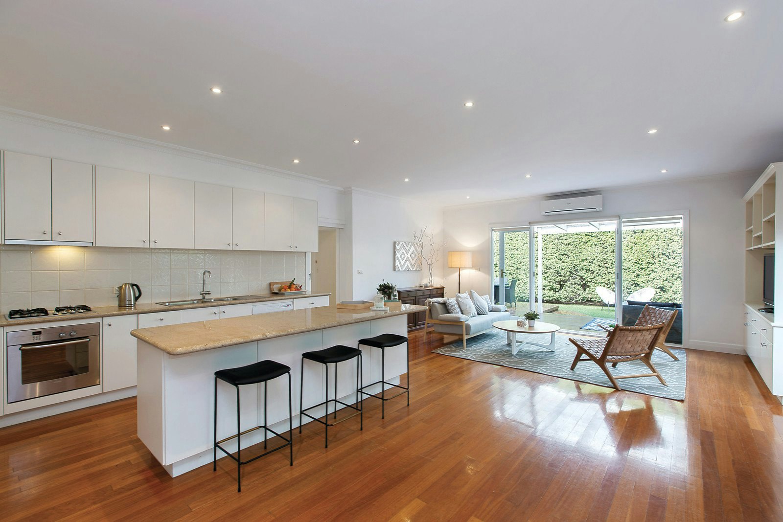 17 Perth Street, Murrumbeena, VIC