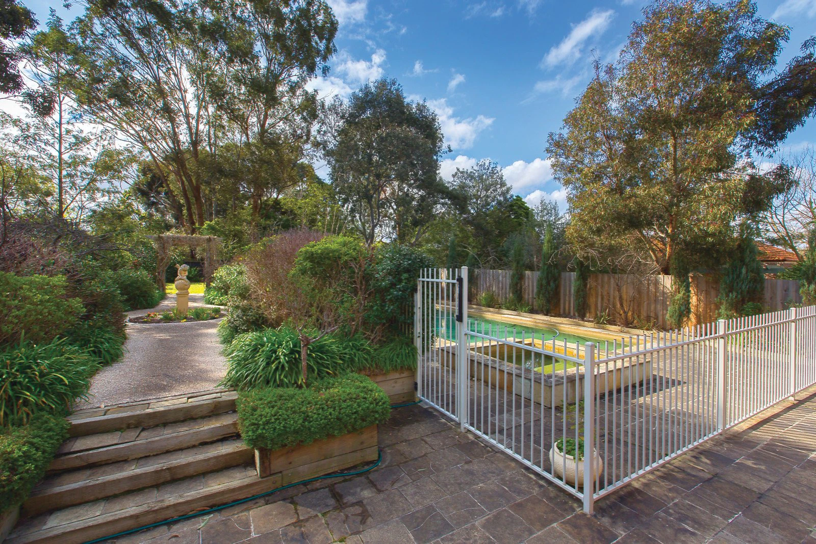 37 Kenmare Street, Mont Albert North, VIC