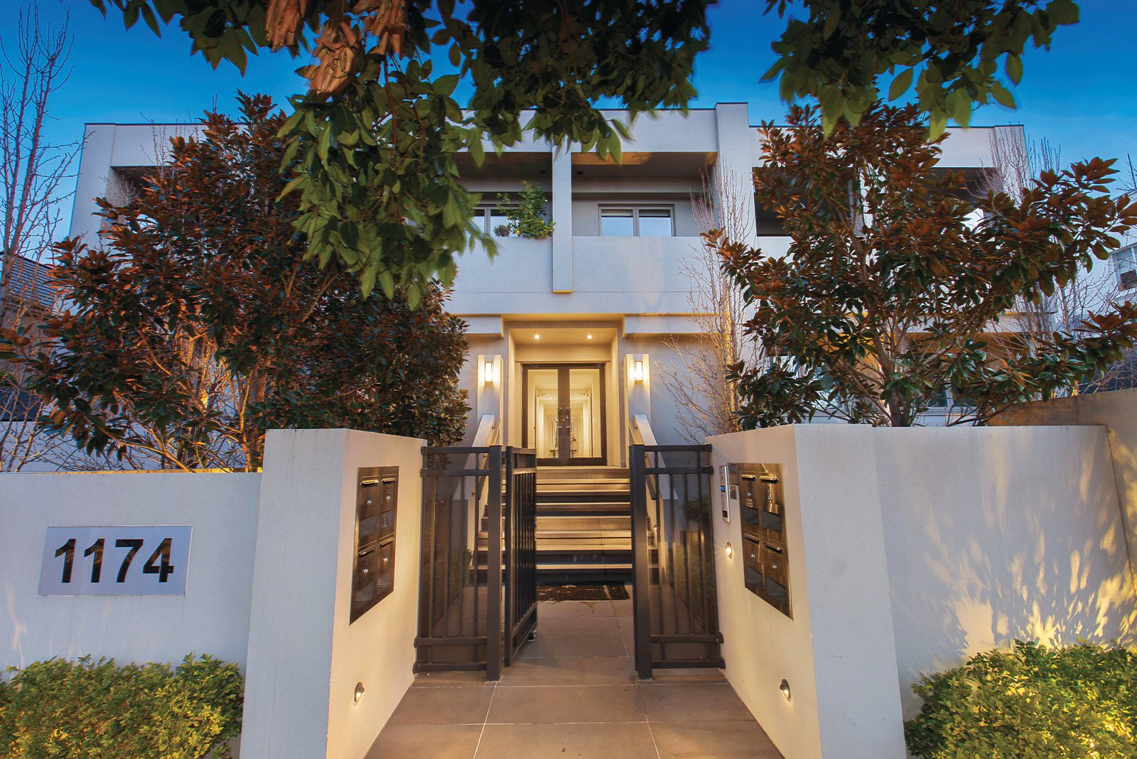 Penthouse - 8/1174 Malvern Road, Malvern, VIC