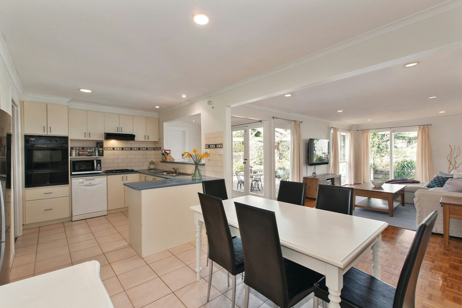 1 Clifton Street, Box Hill South, VIC