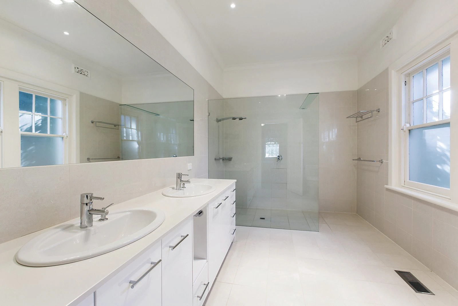 37 Kenmare Street, Mont Albert North, VIC