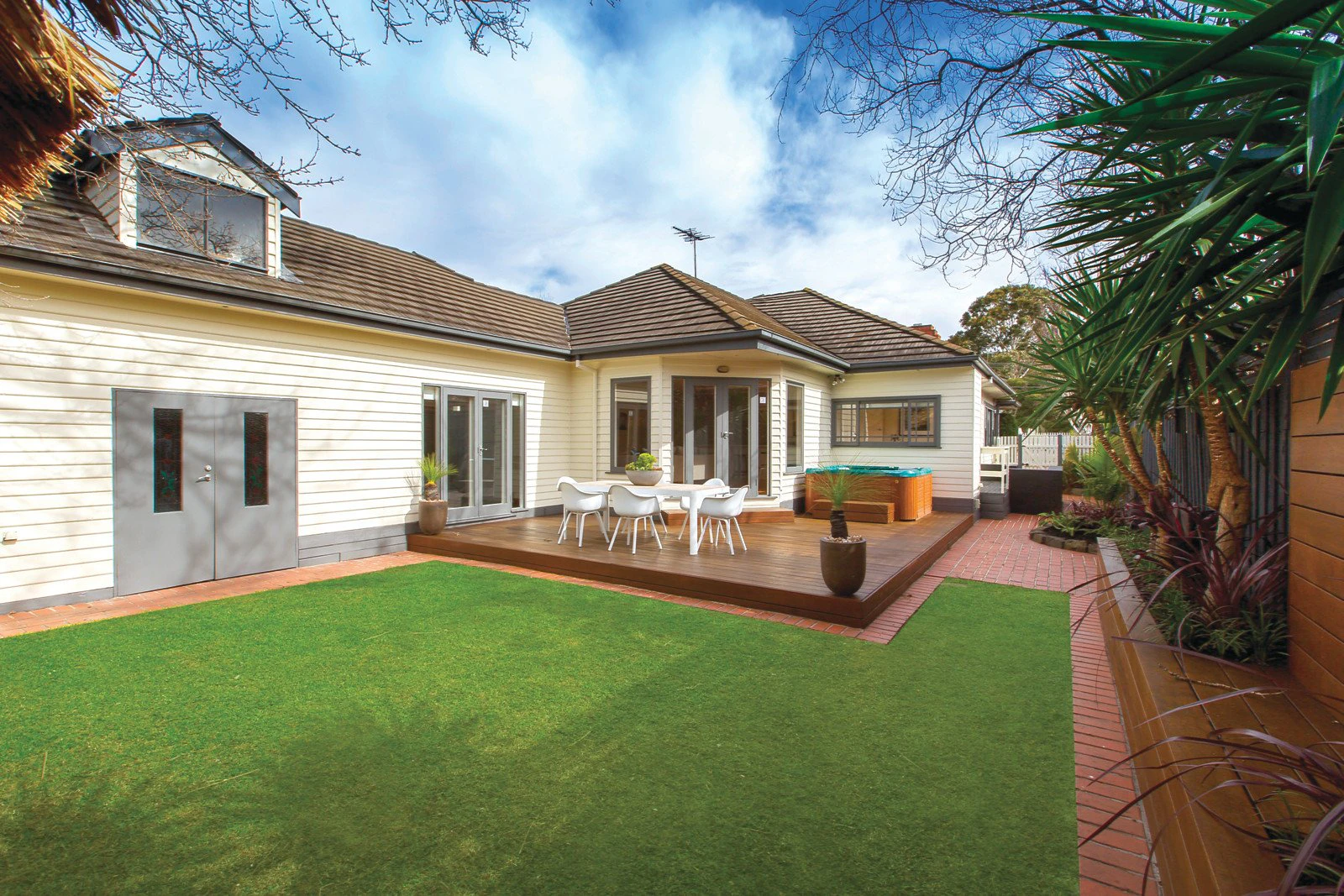 20 Highbury Avenue, Hampton East, VIC