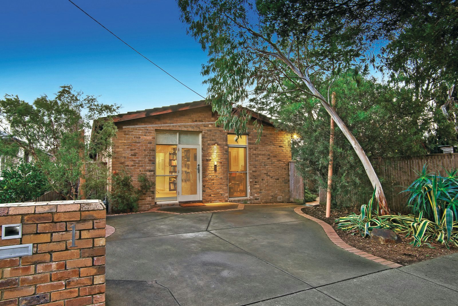 1 Wilgra Avenue, Ashburton, VIC