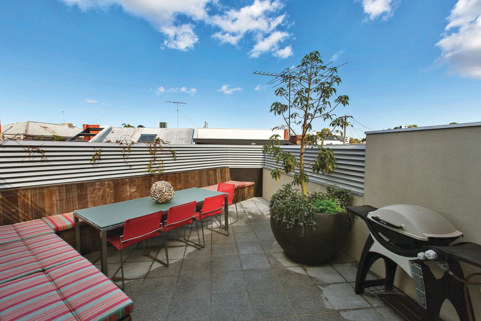 11 Howe Crescent, South Melbourne, VIC