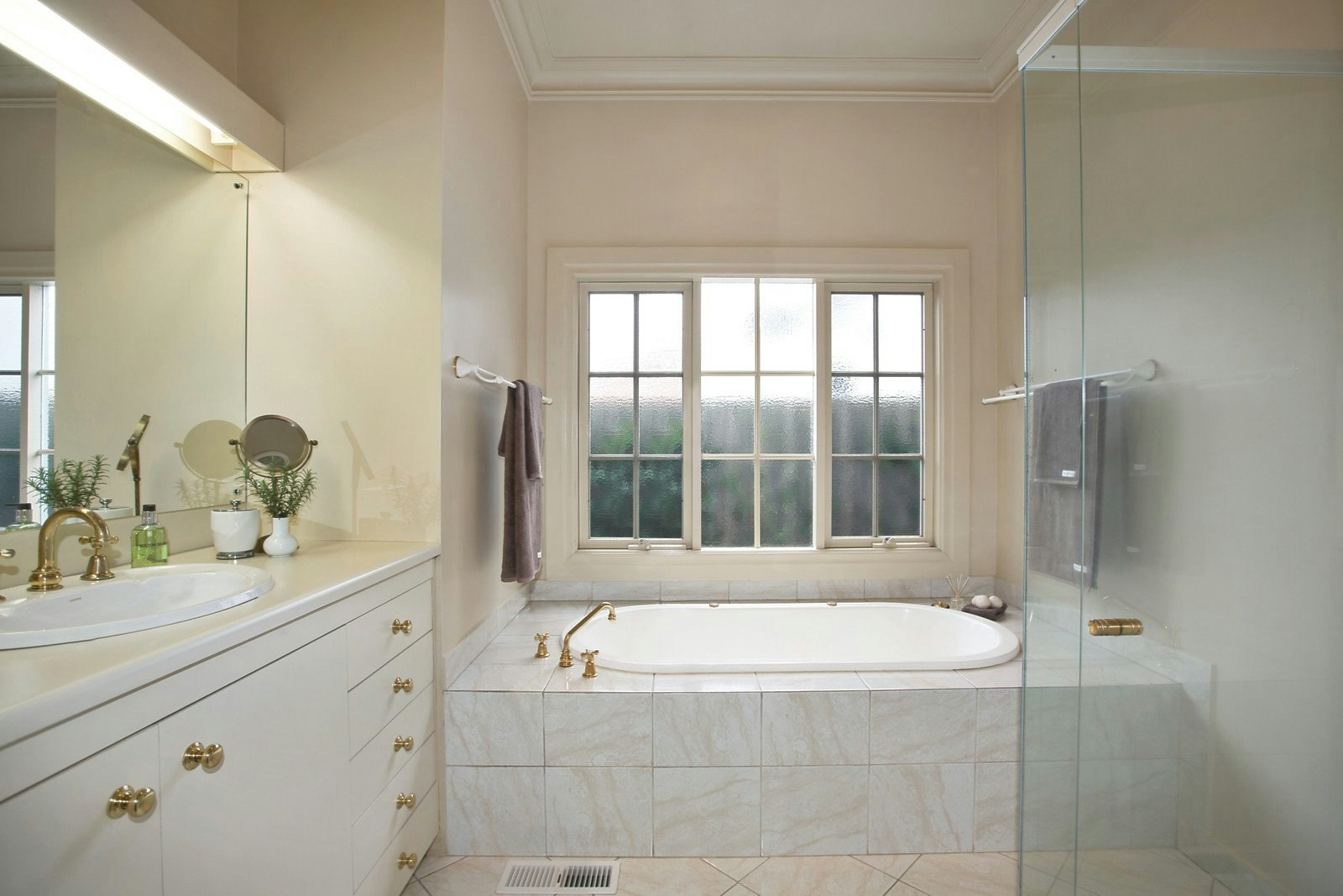 42 Washington Avenue, Malvern East, VIC