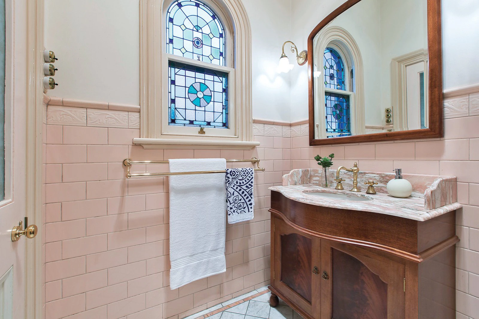3 Wilson Street, Surrey Hills, VIC