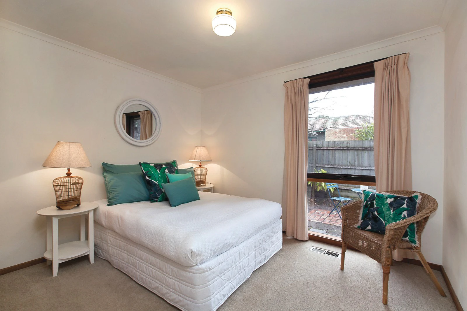 2/383 Warrigal Road, Burwood, VIC