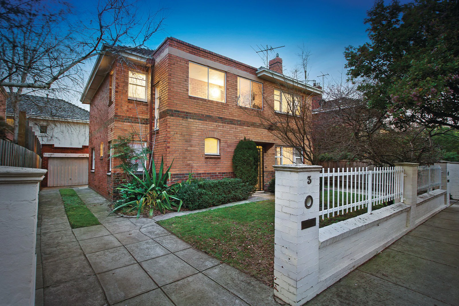 3 Vista Grove, Toorak, VIC
