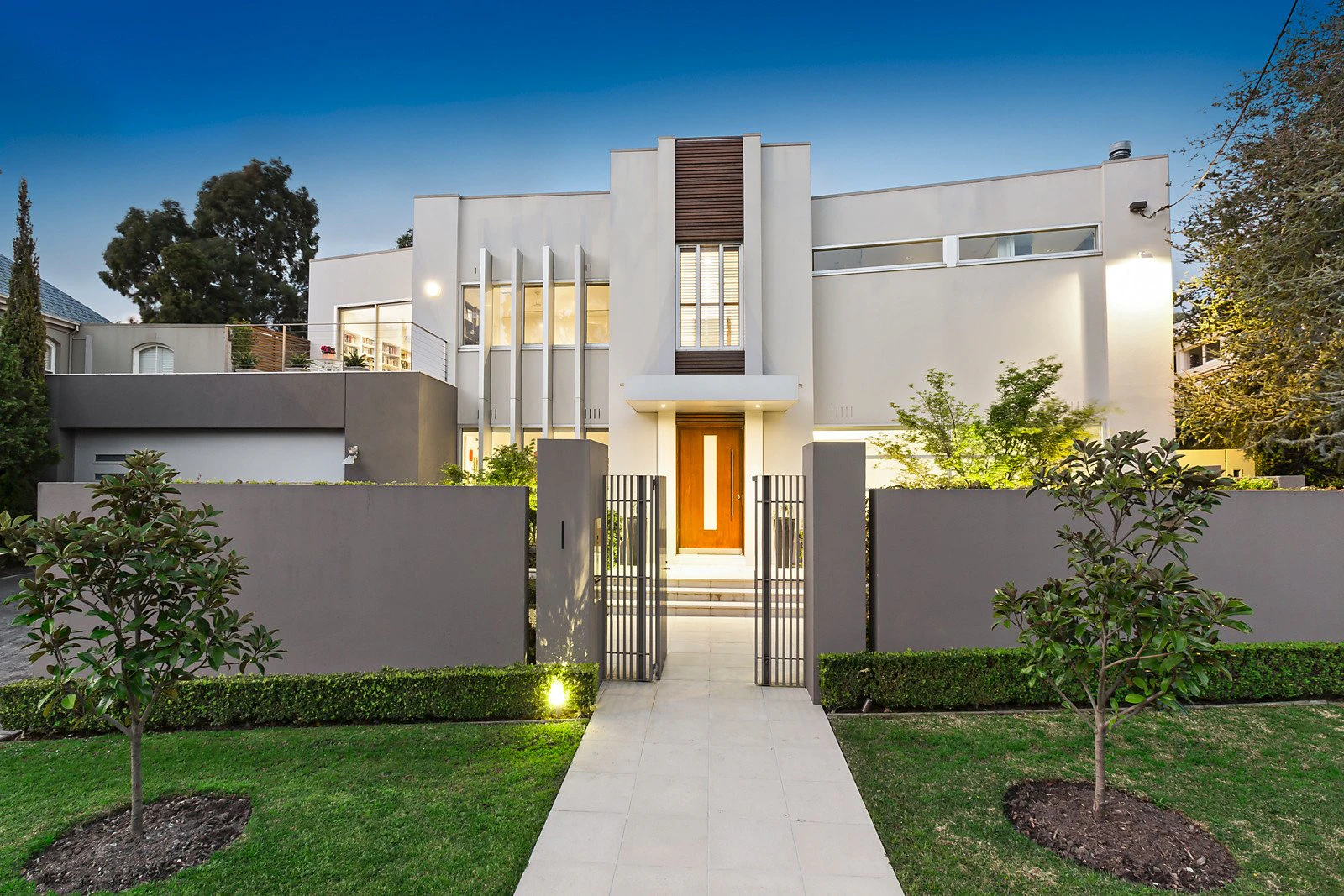 1 Maxwell Court, Toorak, VIC