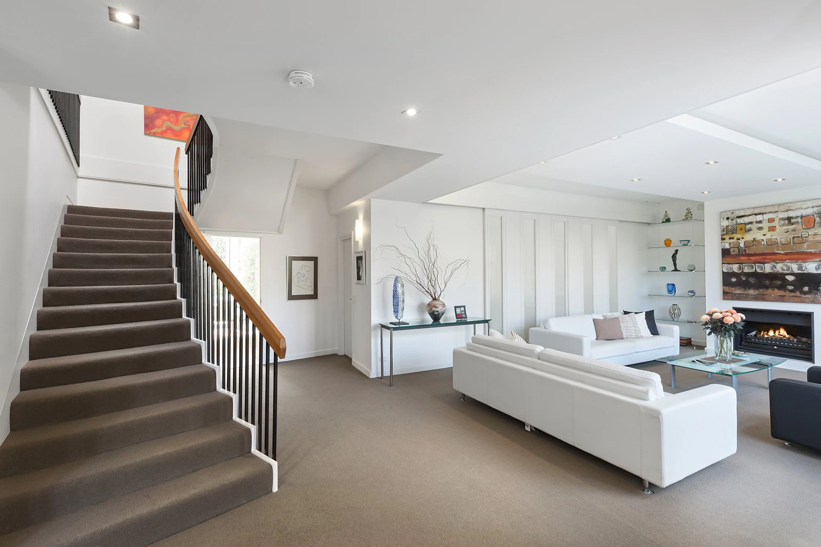 1 Maxwell Court, Toorak, VIC