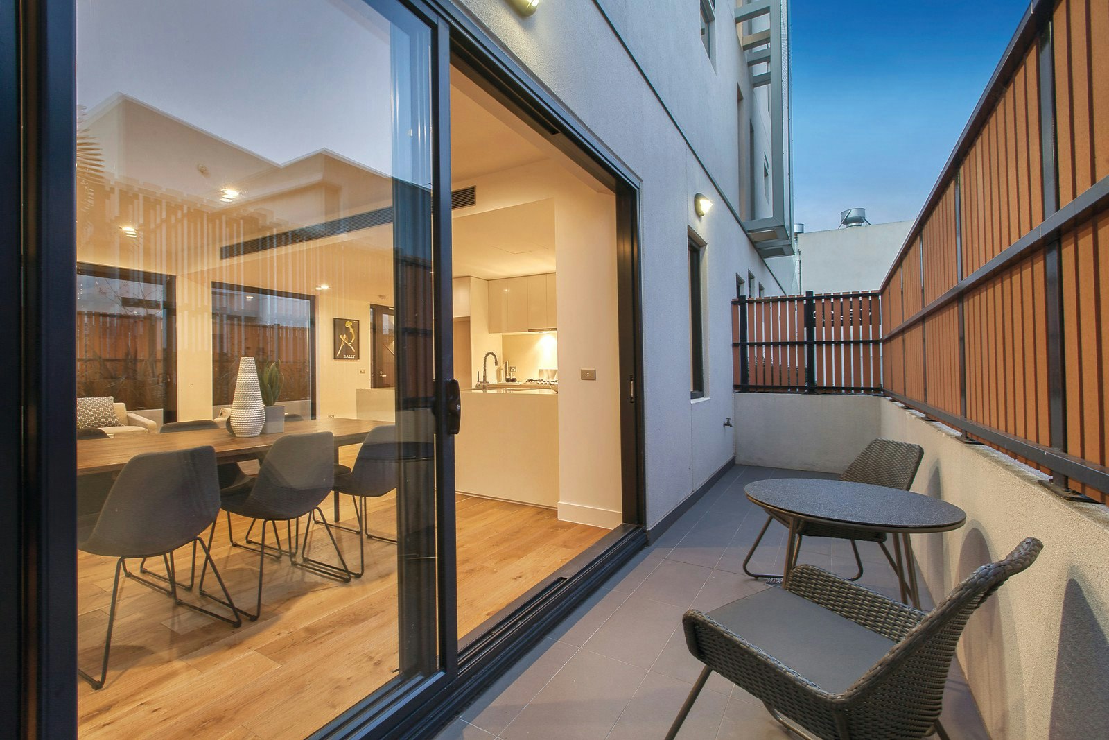 15/8 Cobden Street, Kew, VIC