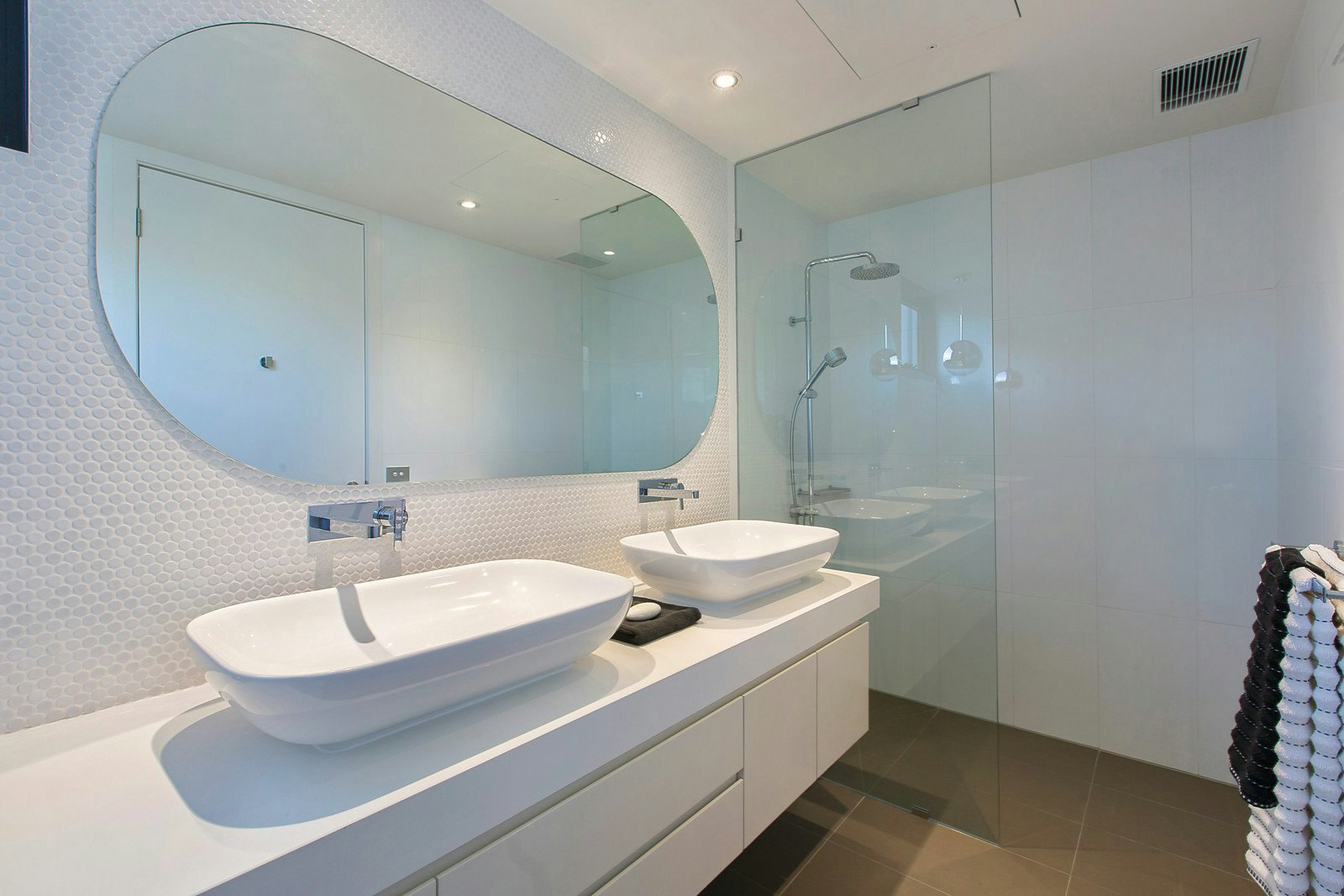 15/8 Cobden Street, Kew, VIC