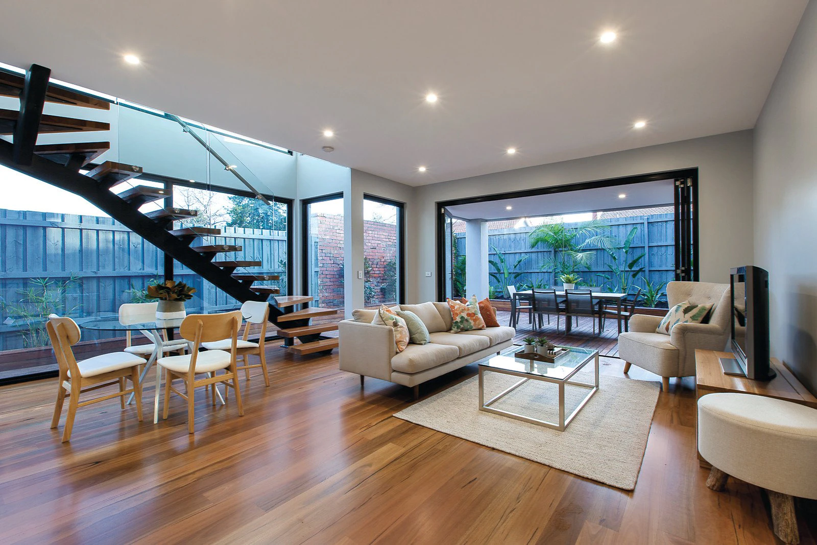 97 Edgevale Road, Kew, VIC