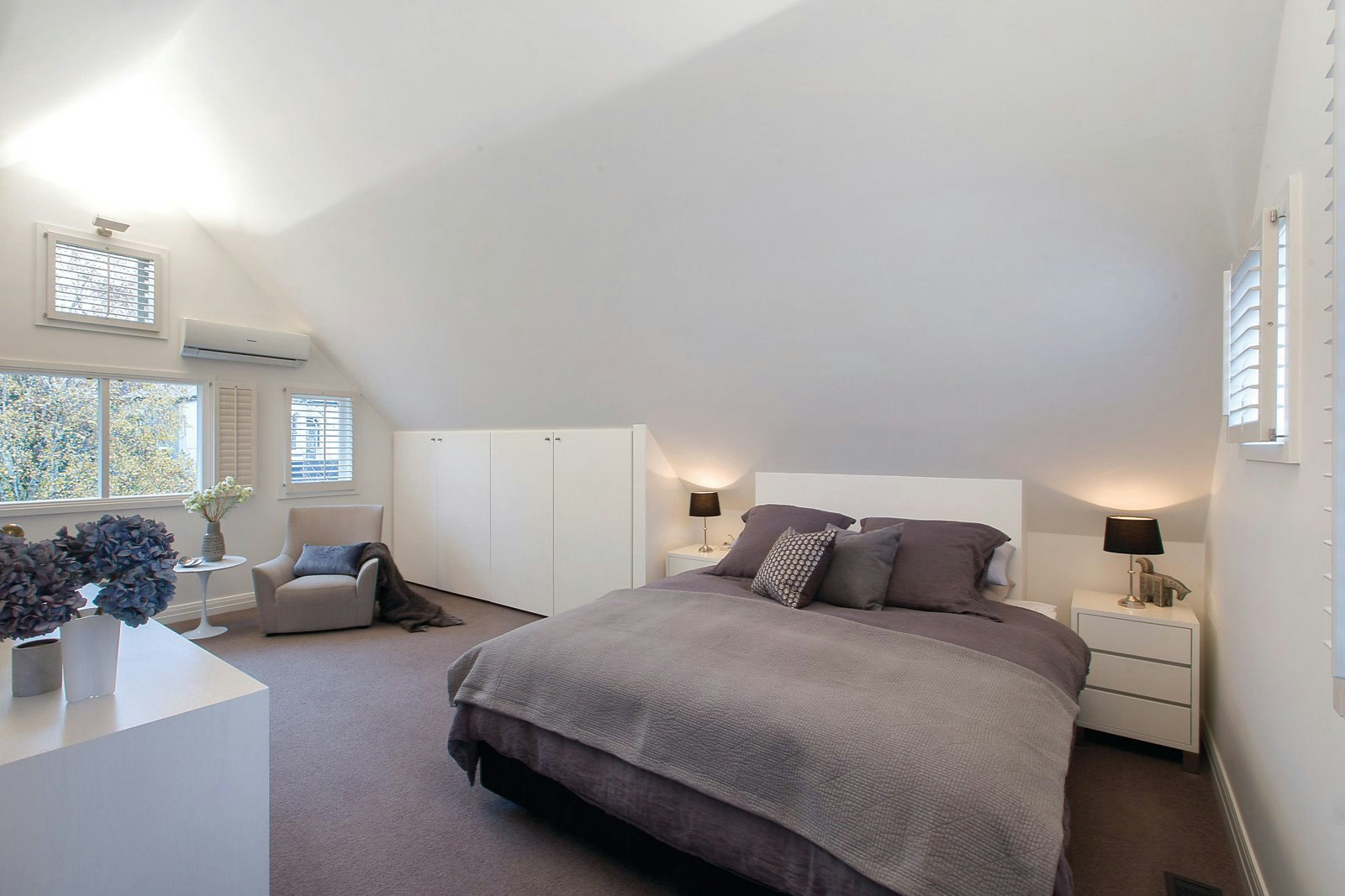 12A View Street, Canterbury, VIC