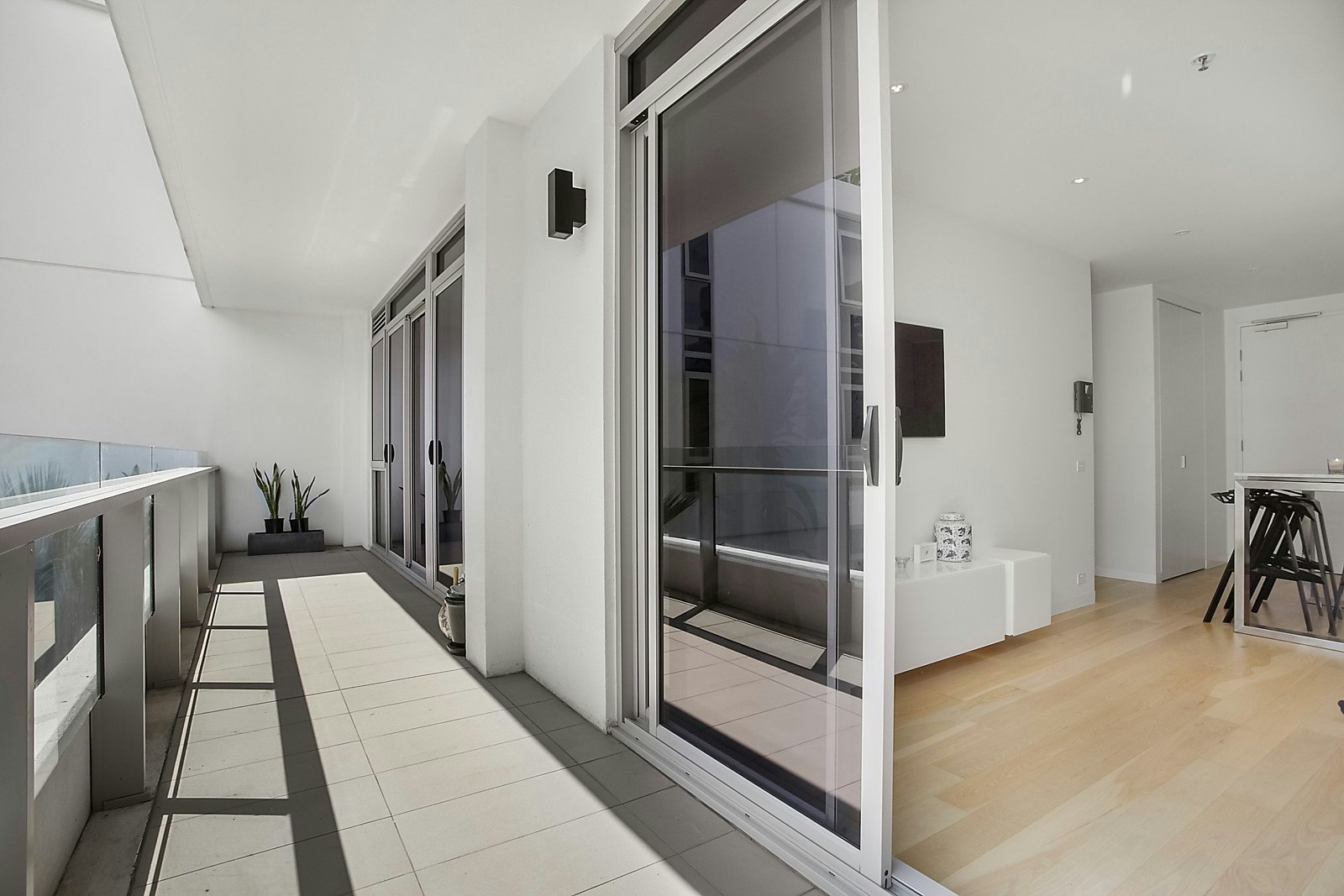 412/99 Dow Street, Port Melbourne, VIC