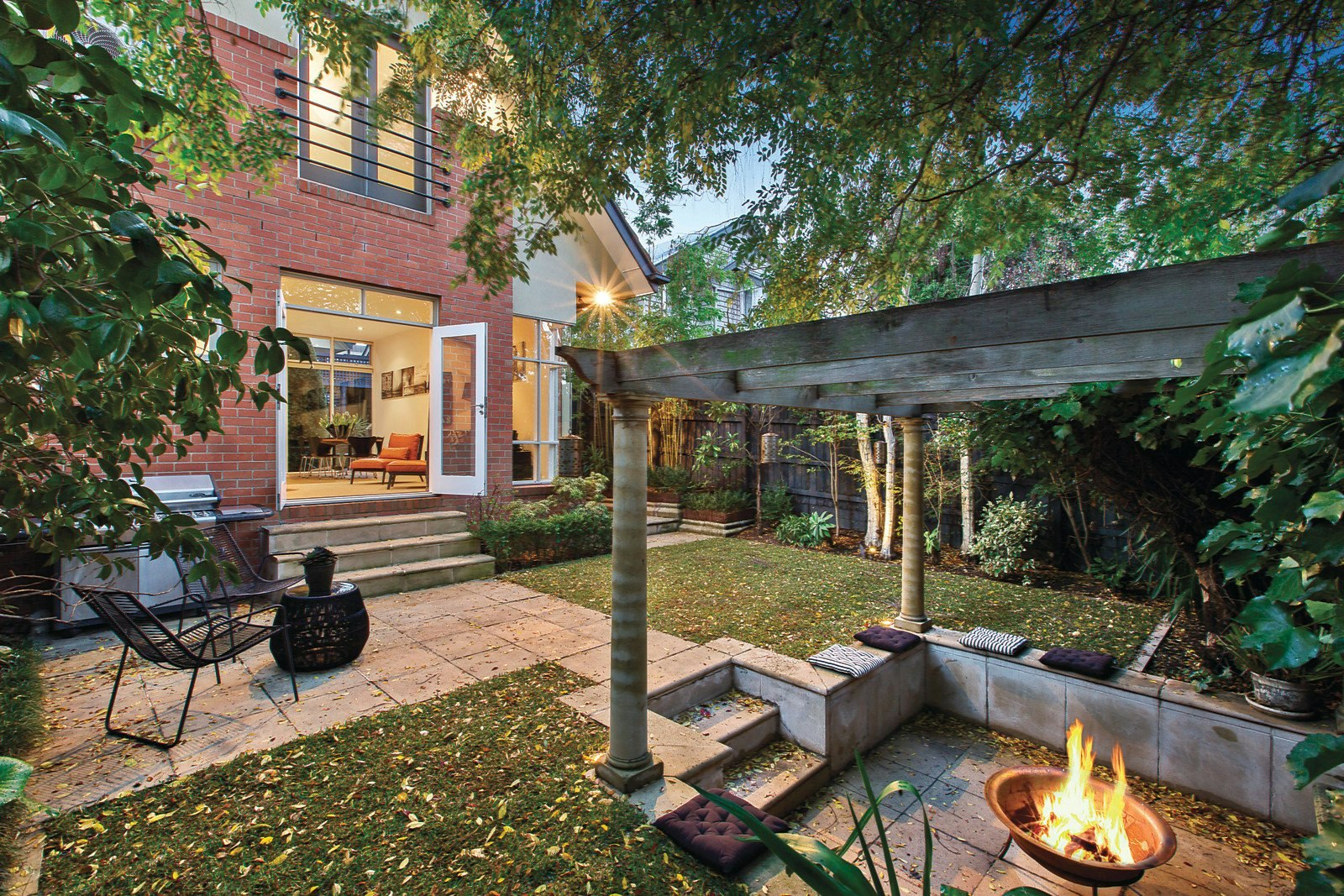 12A View Street, Canterbury, VIC