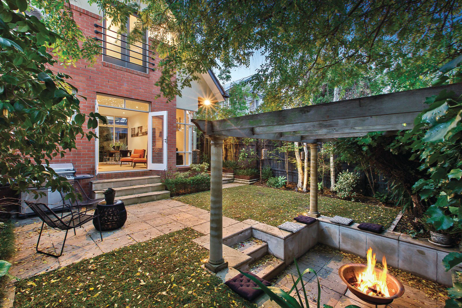 12A View Street, Canterbury, VIC