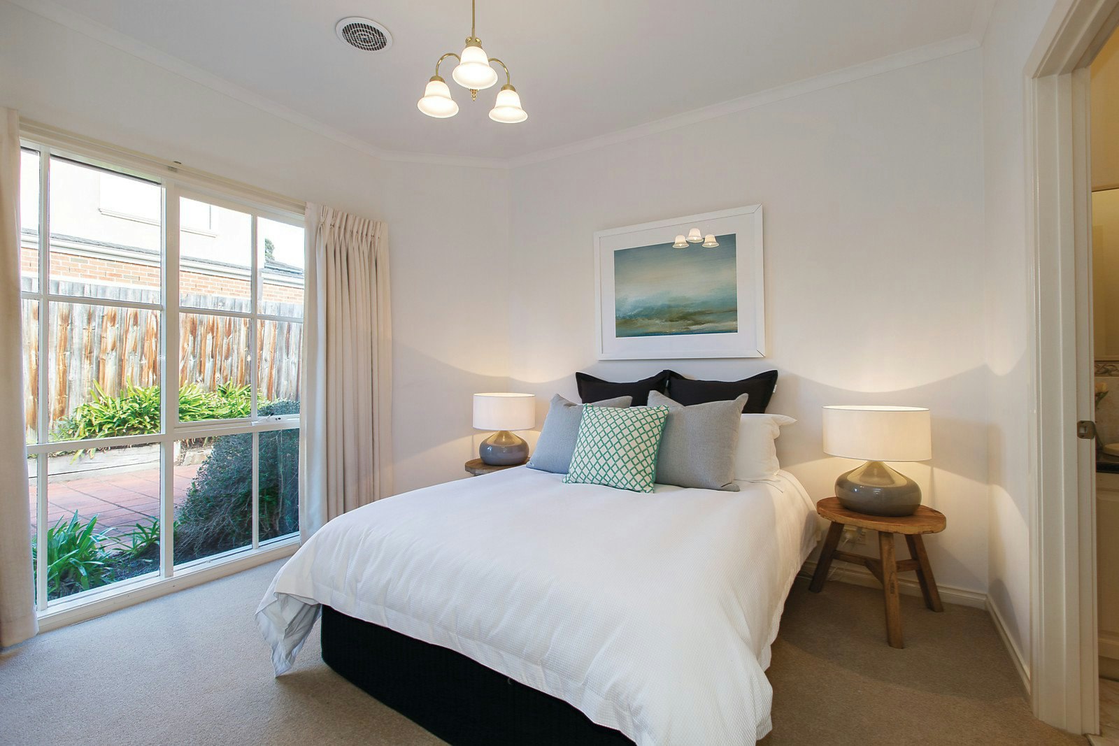 1/23 Woodlands Avenue, Kew East, VIC