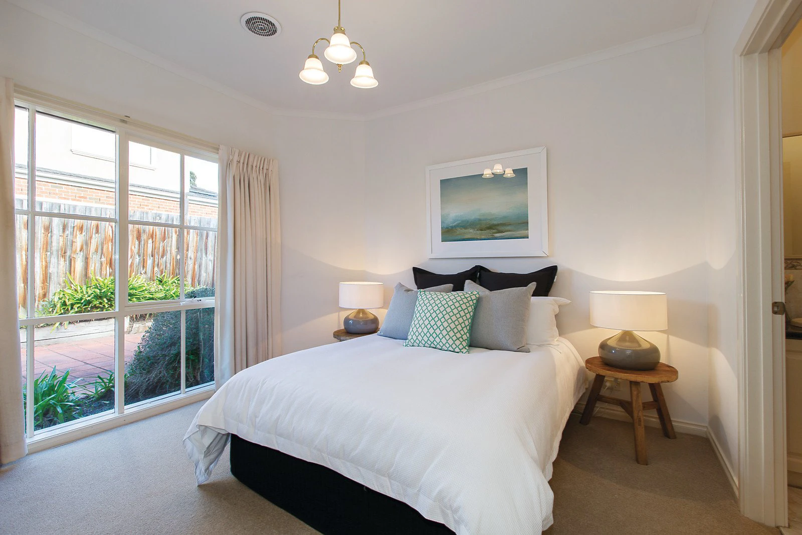 1/23 Woodlands Avenue, Kew East, VIC