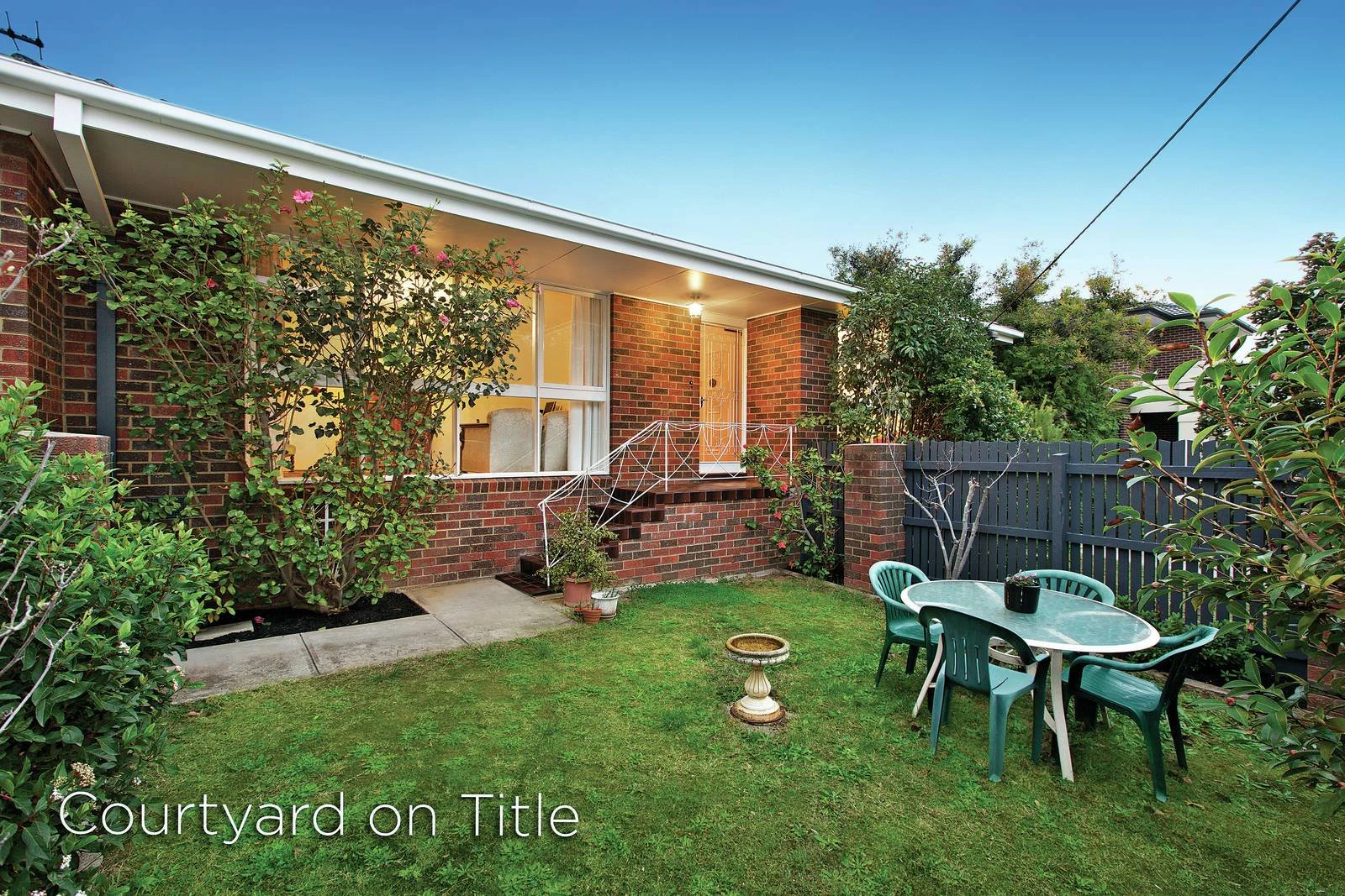 1/12 Station Avenue, Glen Iris, VIC
