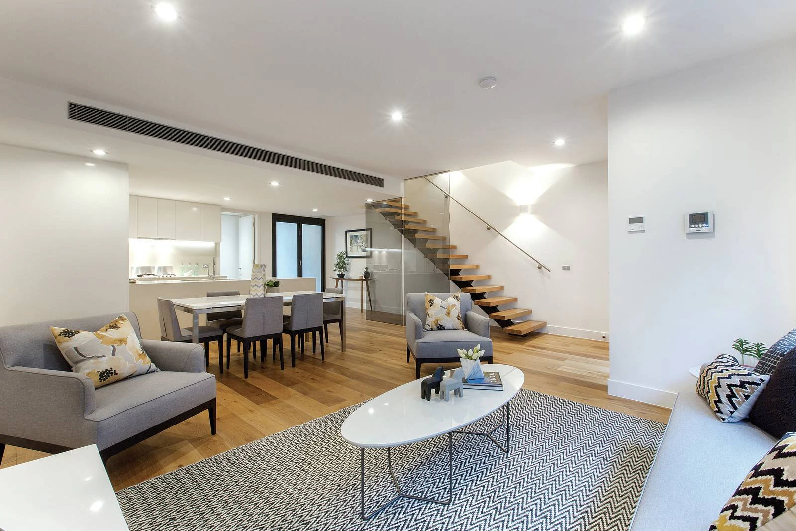 13/8 Cobden Street, Kew, VIC