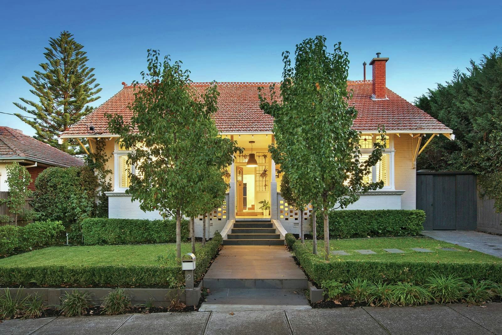 2 Martin Crescent, Glen Iris, VIC