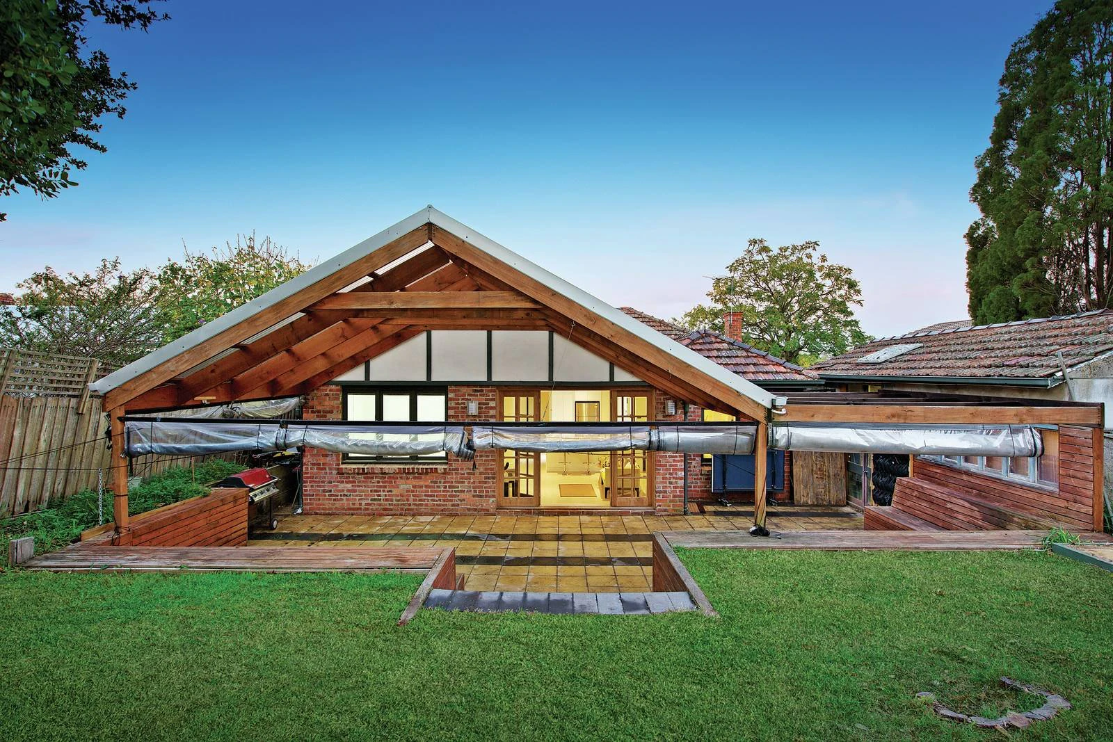 18 Glendale Street, Surrey Hills, VIC