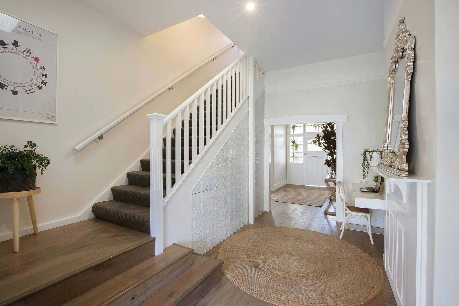 2 Martin Crescent, Glen Iris, VIC