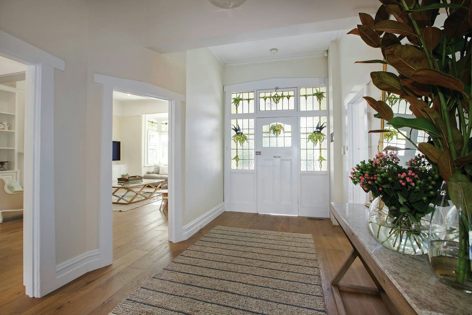 2 Martin Crescent, Glen Iris, VIC