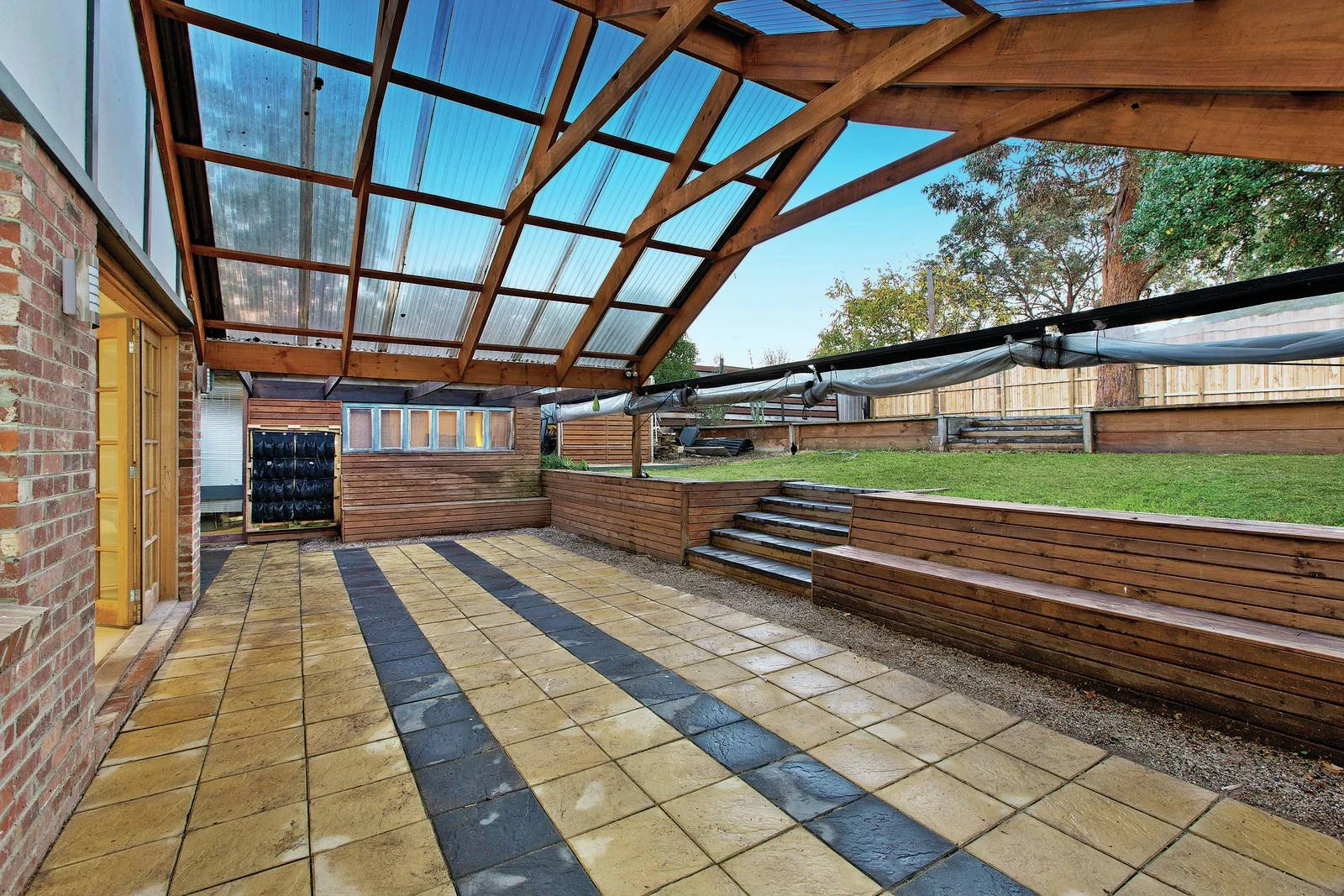 18 Glendale Street, Surrey Hills, VIC