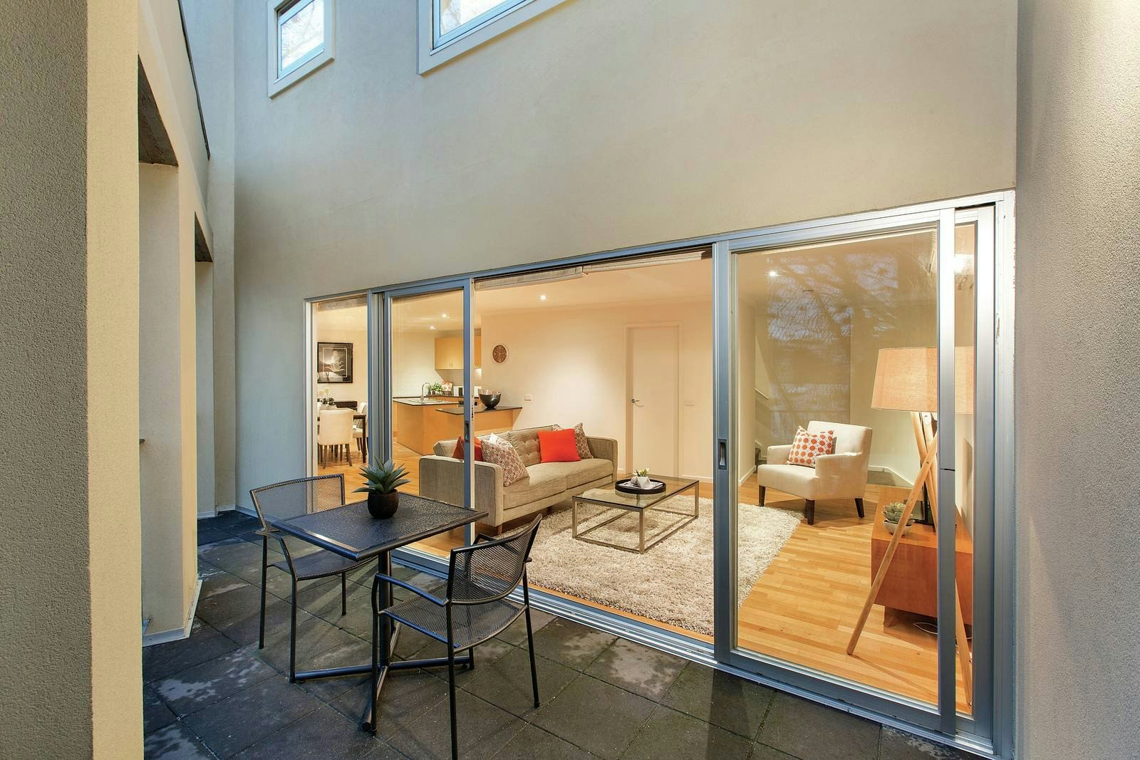 1/2 Melville Street, Hawthorn, VIC