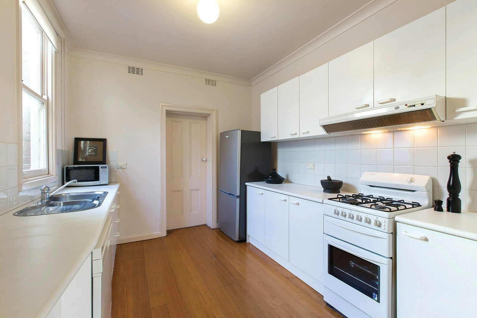 36 Ashworth Street, Albert Park, VIC