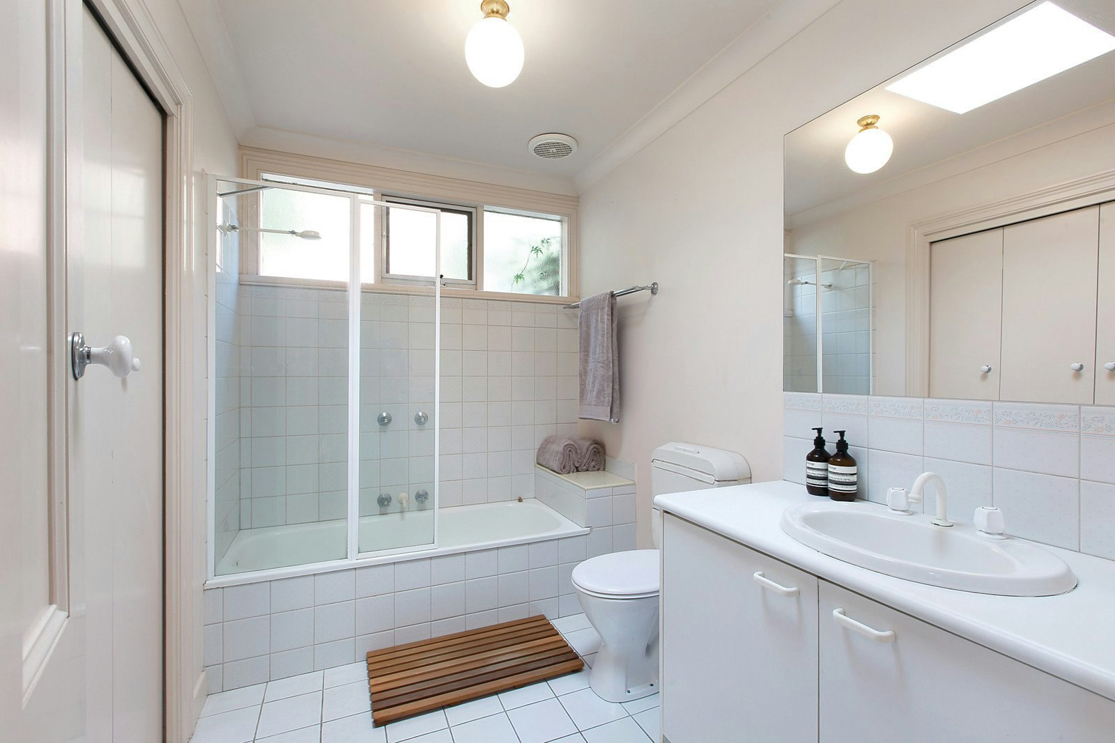 36 Ashworth Street, Albert Park, VIC