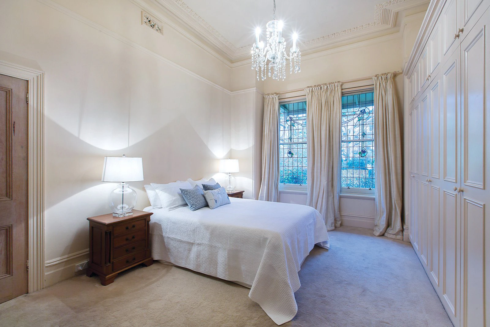 1/1 Royal Crescent, Camberwell, VIC