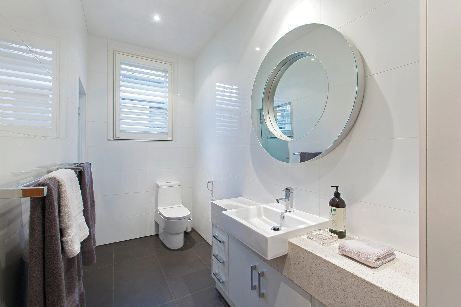 1/1 Royal Crescent, Camberwell, VIC