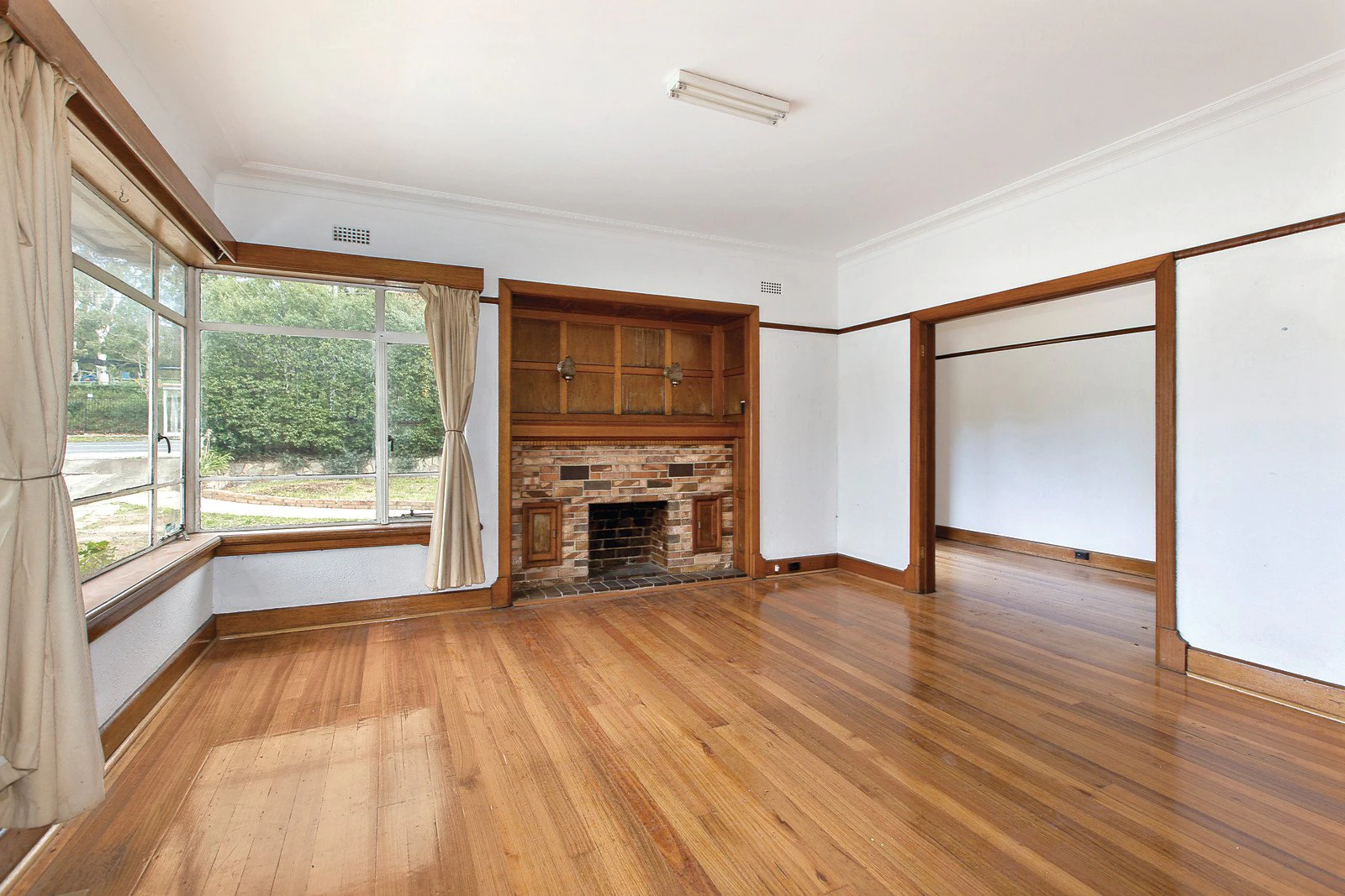 2 Elgar Road, Burwood, VIC